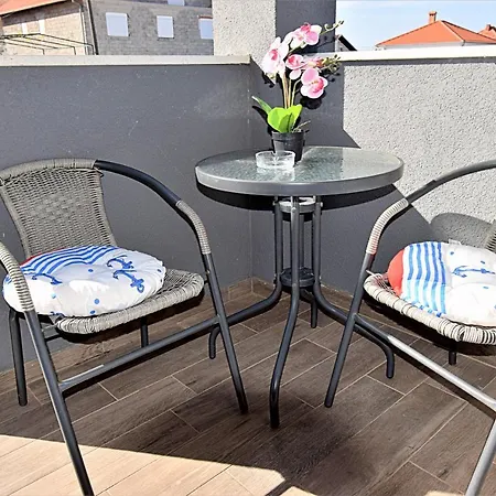 Apartment Maris *